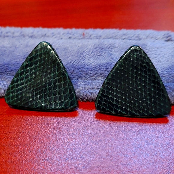 Vintage Green Snake Skin Earrings - Picture 1 of 4